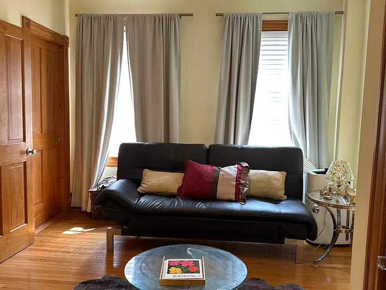 2712 P St NW — Photo 19