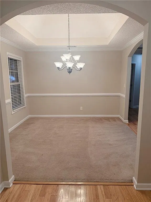 3 bed, 2.0 bath, 1850 sqft, $2,100 — Photo 4