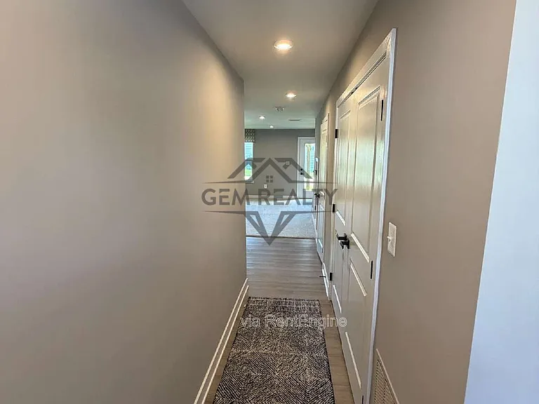 8700 Stevenson Ln — Photo 71