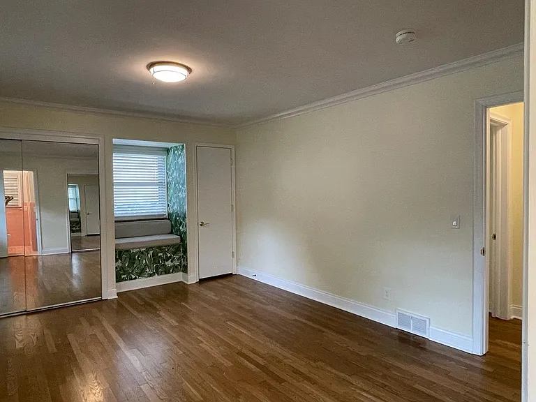 1533 Cambridge Rd — Photo 16