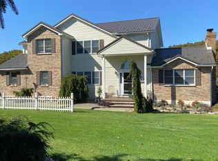 1215 Kunkletown Rd, Saylorsburg, PA 18353