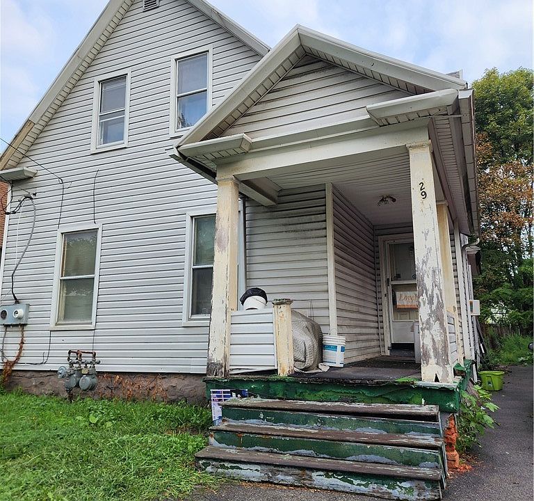 1st image of 294 Bernard St
