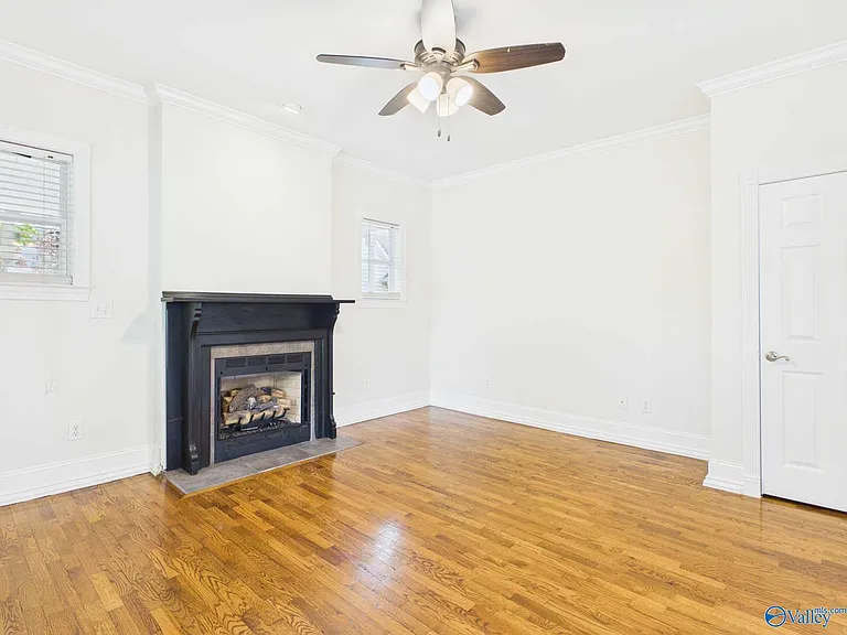 501 Prospect Dr SE — Photo 3