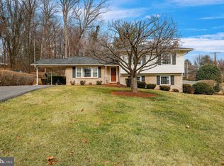 18056 Mill Creek Dr, Rockville, MD 20855