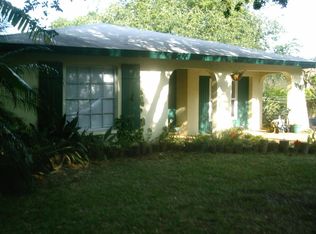 2208 N Lockwood Ridge Rd, Sarasota, FL 34234