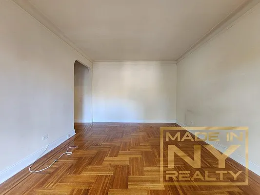 Rented by Made In NY Realty | media 4