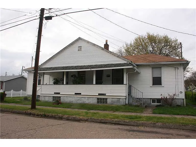 431 Standard Ave photo 1