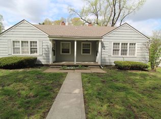 4409 S Parkway Dr, Olathe, KS 66061
