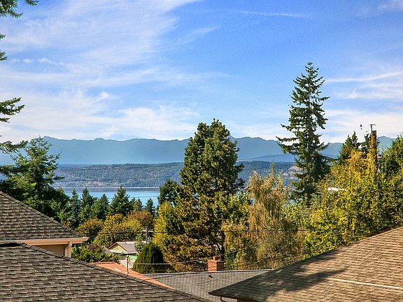 MOUNTAIN & WATER VIEW
