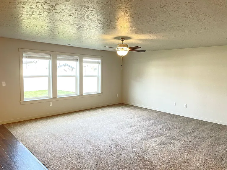 236 W Wausau St — Photo 11