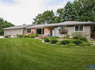 1605 S Shafer Dr, Sioux Falls, SD 57110