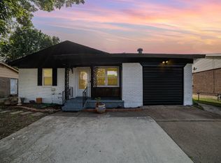 112 Ridgecrest Dr, Euless, TX 76040