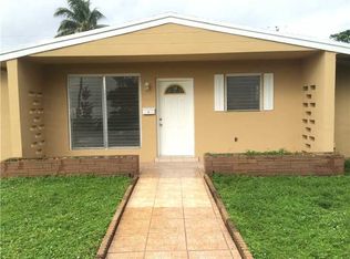 3000 Acapulco Dr, Hollywood, FL 33023