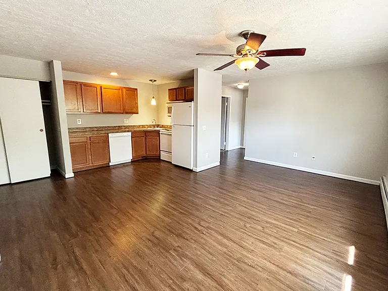 550 Lowell Ave — Photo 27