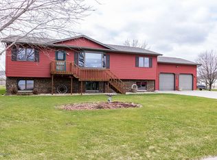 1109 N Prairie St, Lake City, MN 55041