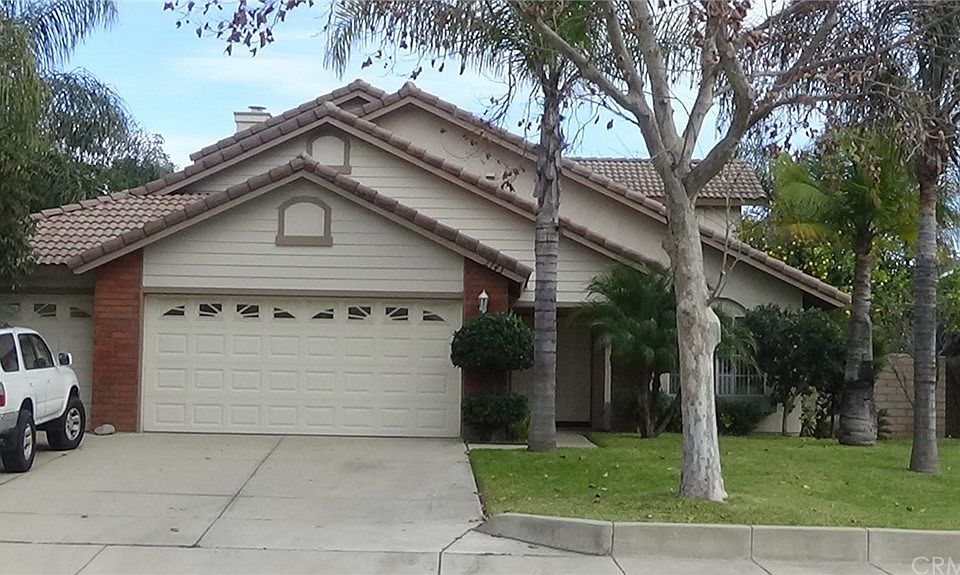 1st image of 2743 S Sultana Ave