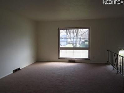 4th image of 7787 Venice Dr NE