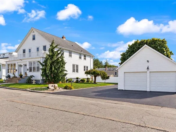 86-88 Martin St, East Providence, RI 02914
