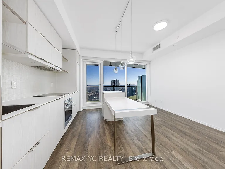 197 Yonge St #4404 — Photo 4