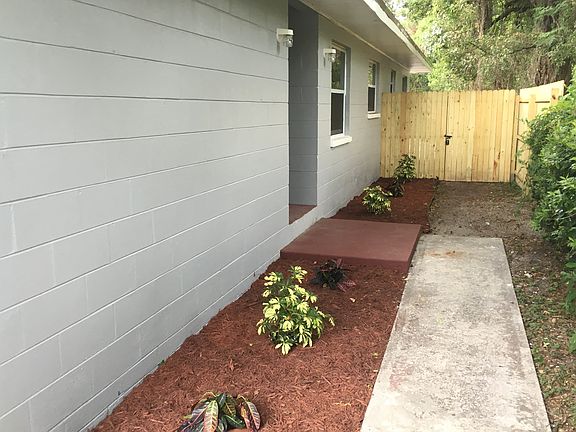 2nd image of 3220 Lindell Ave