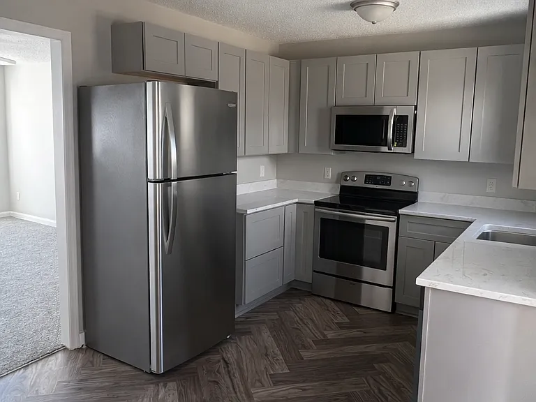 2235 Turtle Point Dr — Photo 4