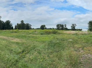 0 McCarty Rd, Kinmundy, IL 62854