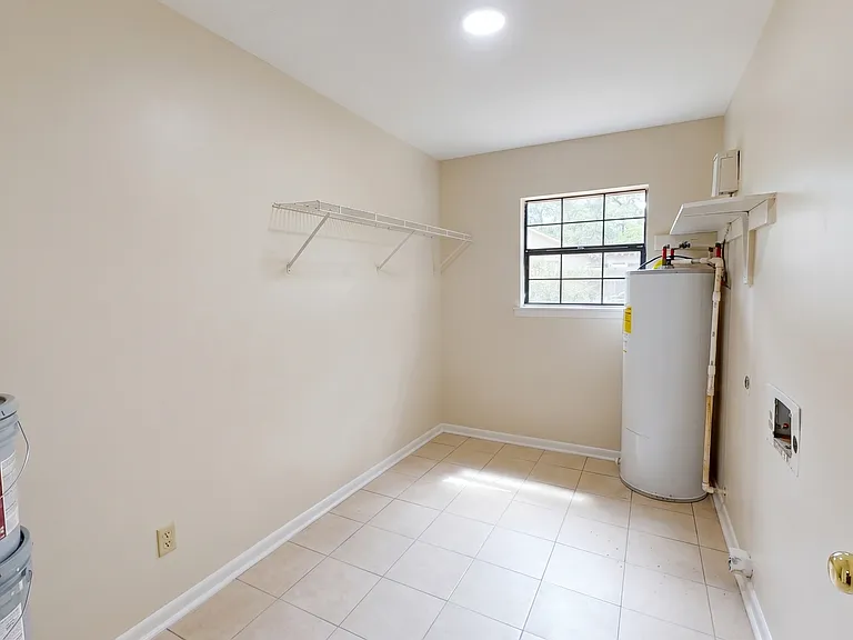 6 Oakwood Dr — Photo 22