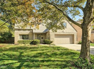 150 S Roosevelt Ave, Columbus, OH 43209