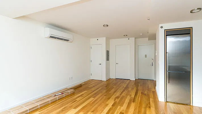 Rented by Nooklyn NYC LLC | media 12