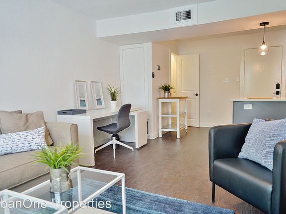2nd image of 4321 Mount Vernon St #9042561