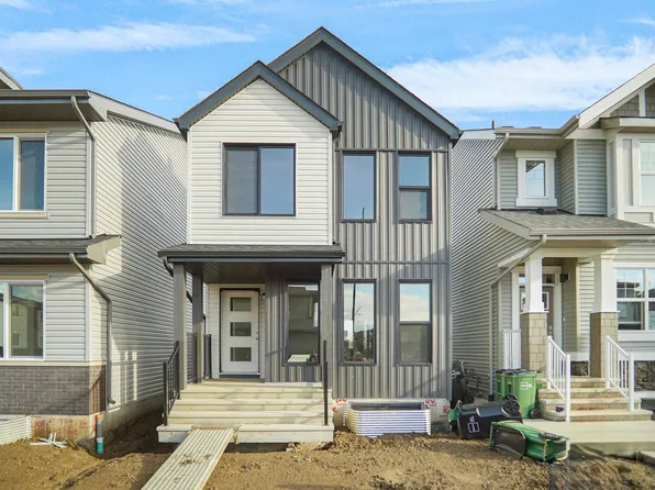 21362 128a Ave NW, Edmonton, AB T5S 0N4