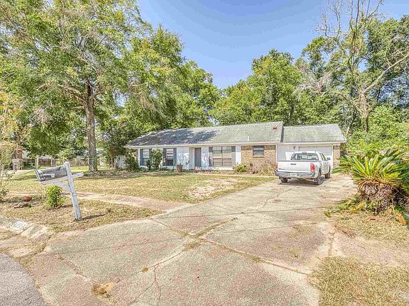 2nd image of 4002 Nowlinbury Dr