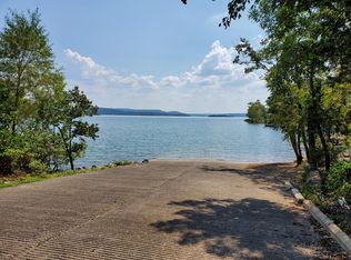 204 Scenic Dr, Hollister, MO 65672