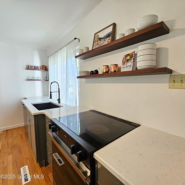 4th image of 7 Velina Drive