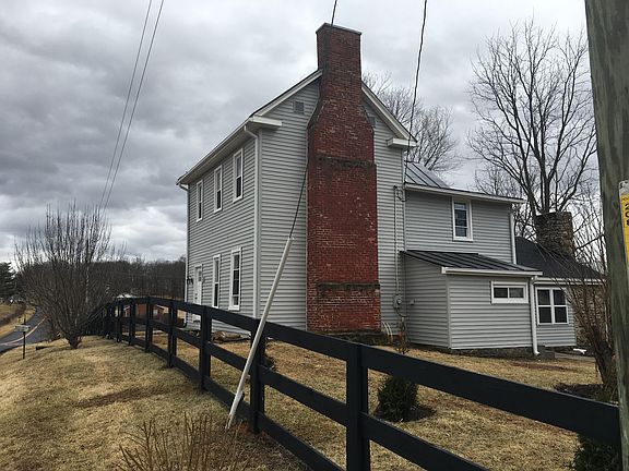 3rd image of 35285 Snickersville Tpke