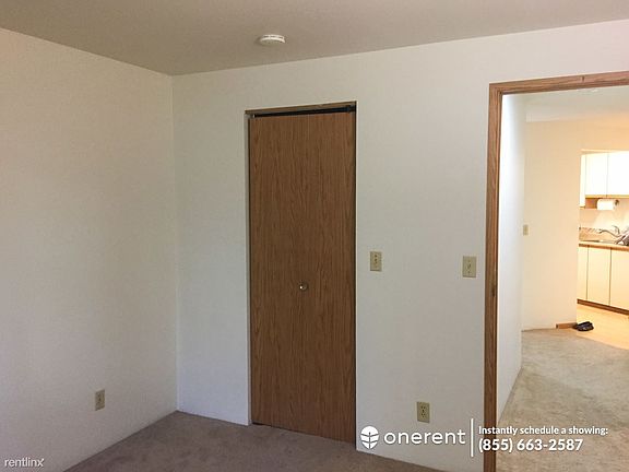 3rd image of 710 N 160th St APT B210