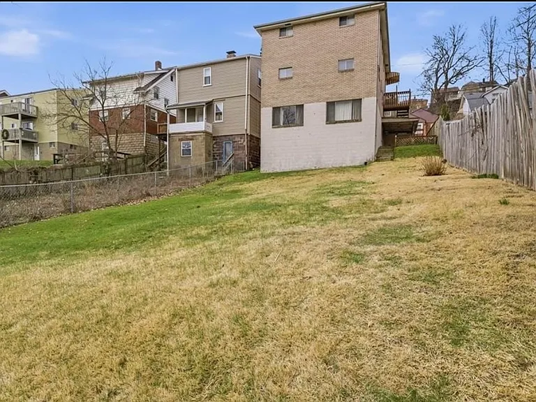 226 Frankfort Ave — Photo 26
