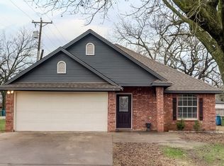400 Robertson St, Collinsville, TX 76233