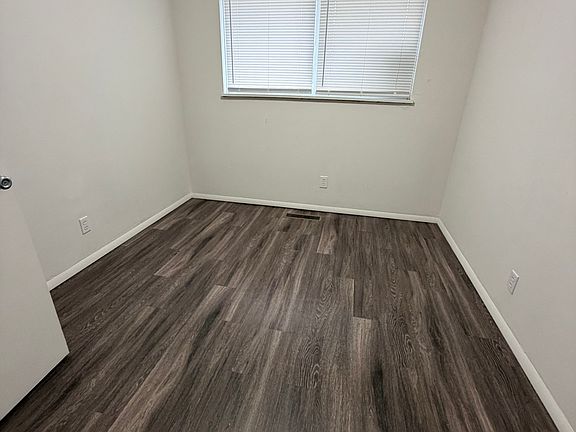 5th image of 1118-20 Catalpa Ave #1120