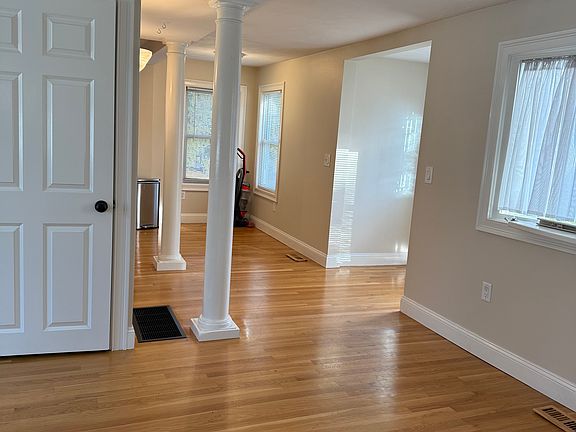 5th image of 13C Wards Ln #C