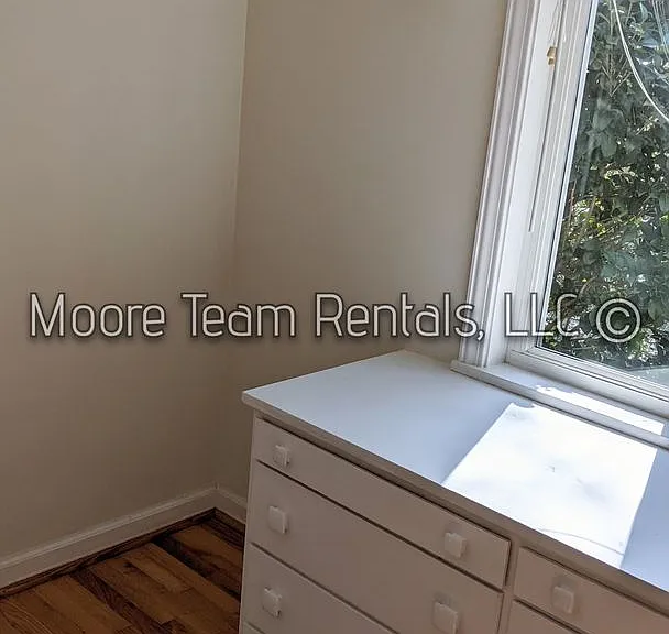 2612 Haywood Rd — Photo 15
