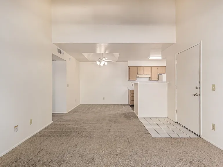 Alta Vista Apartments — Photo 7