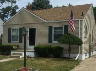 23132 Melrose Ave, Eastpointe, MI 48021