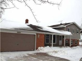 2081 Bauer Rd, Jenison, MI 49428