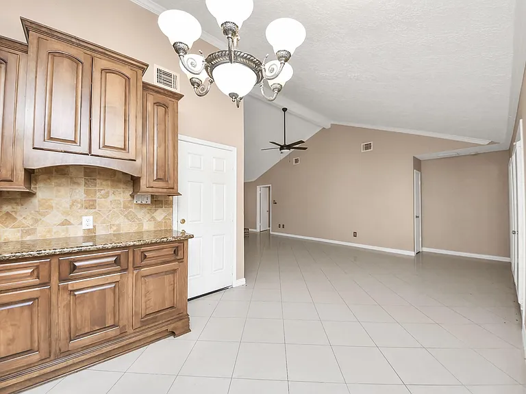 22811 Elkana Deane Ln — Photo 12