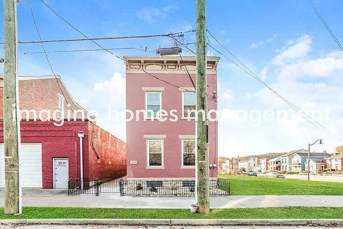 1209 Holman St #2 — Photo 1