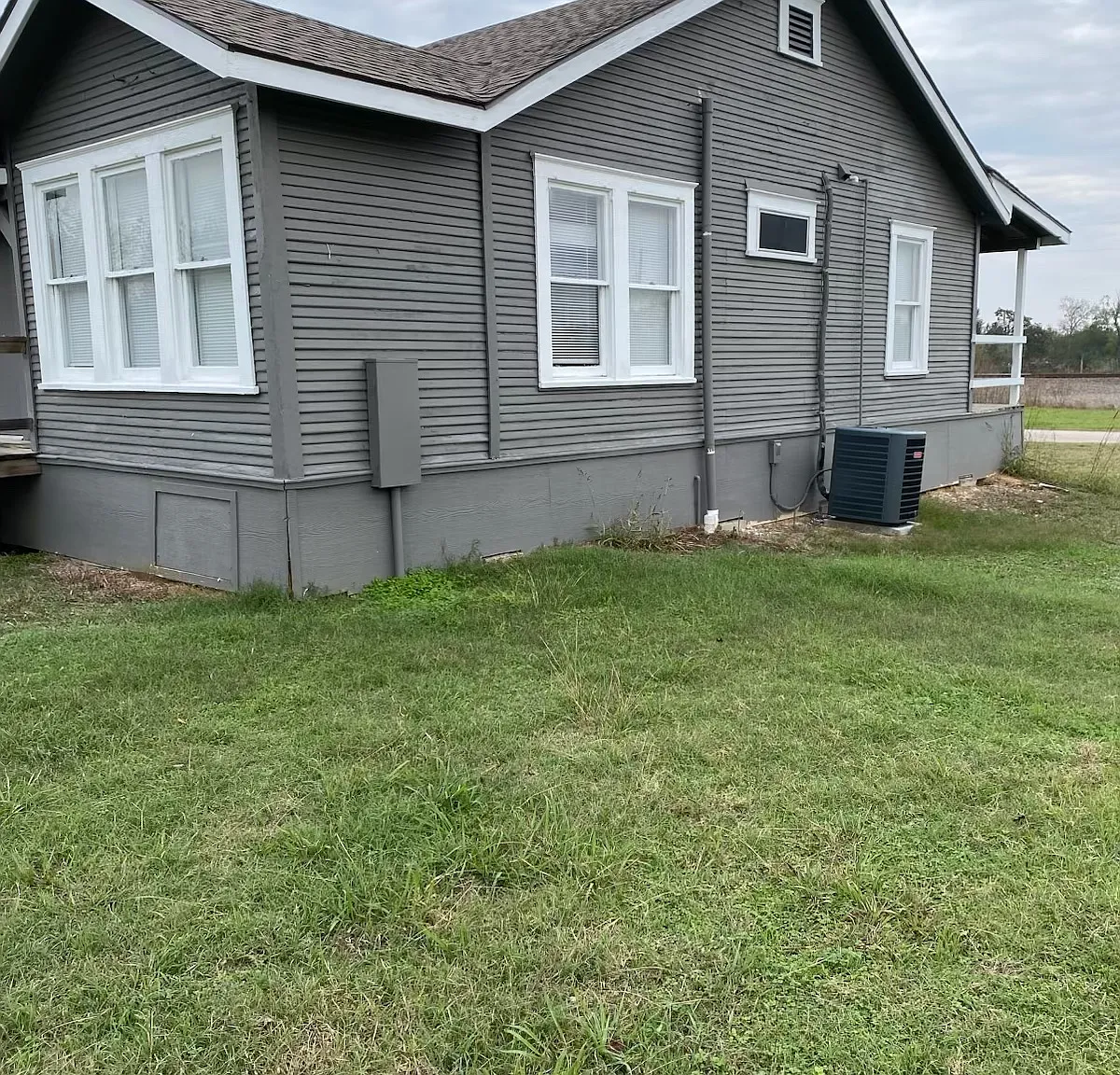 2 bed, 700 sqft, $900 — Photo 2