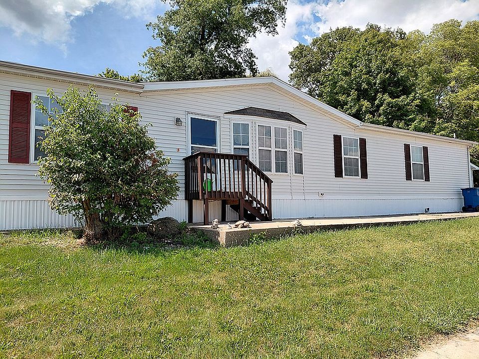 1st image of 835 Hazelnut Dr