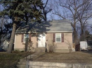 131 Breckwood Blvd, Springfield, MA 01109