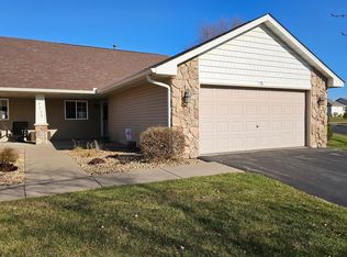 75 Crown Pointe Curv, Hudson, WI 54016